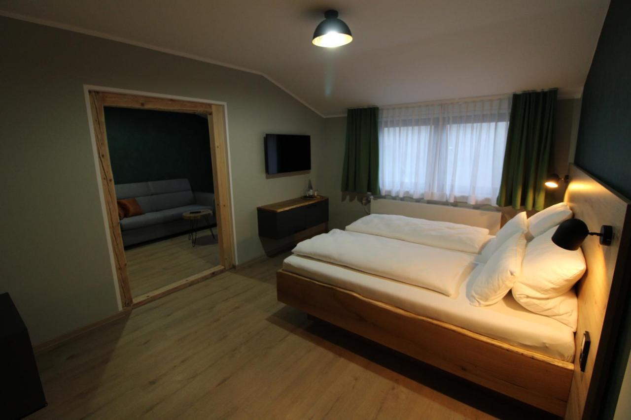 Der Hirsch Hotel Моншау Екстер'єр фото
