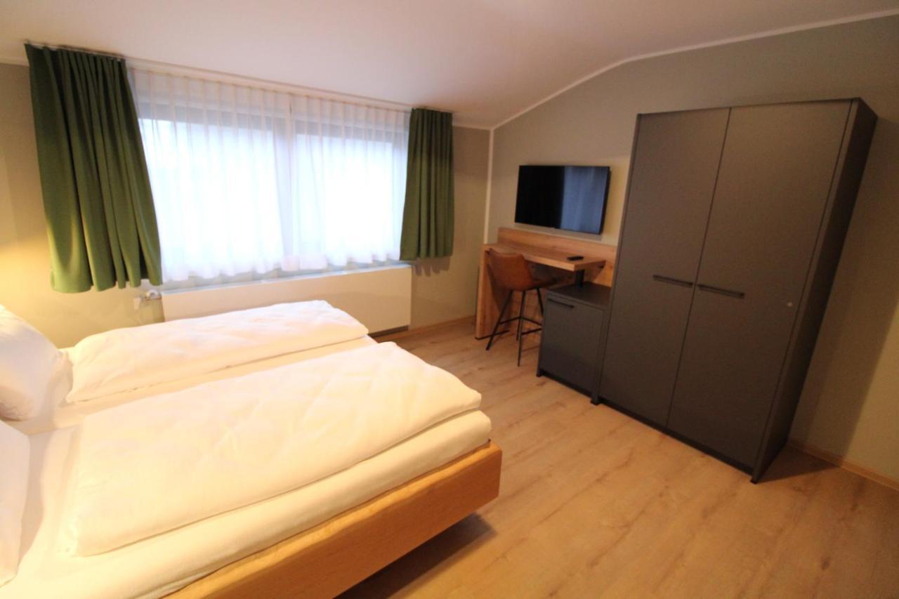 Der Hirsch Hotel Моншау Екстер'єр фото