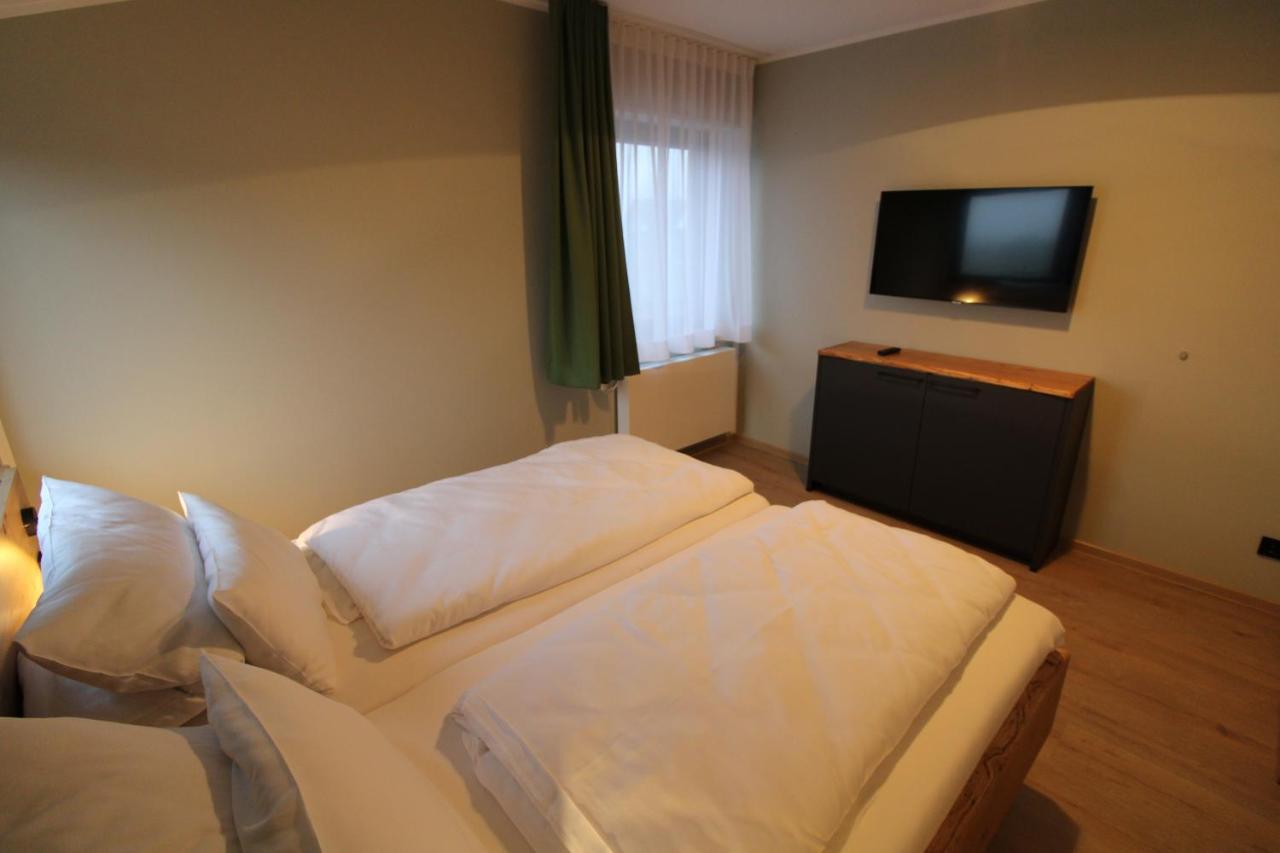 Der Hirsch Hotel Моншау Екстер'єр фото