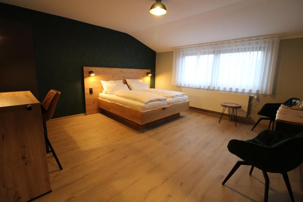 Der Hirsch Hotel Моншау Екстер'єр фото
