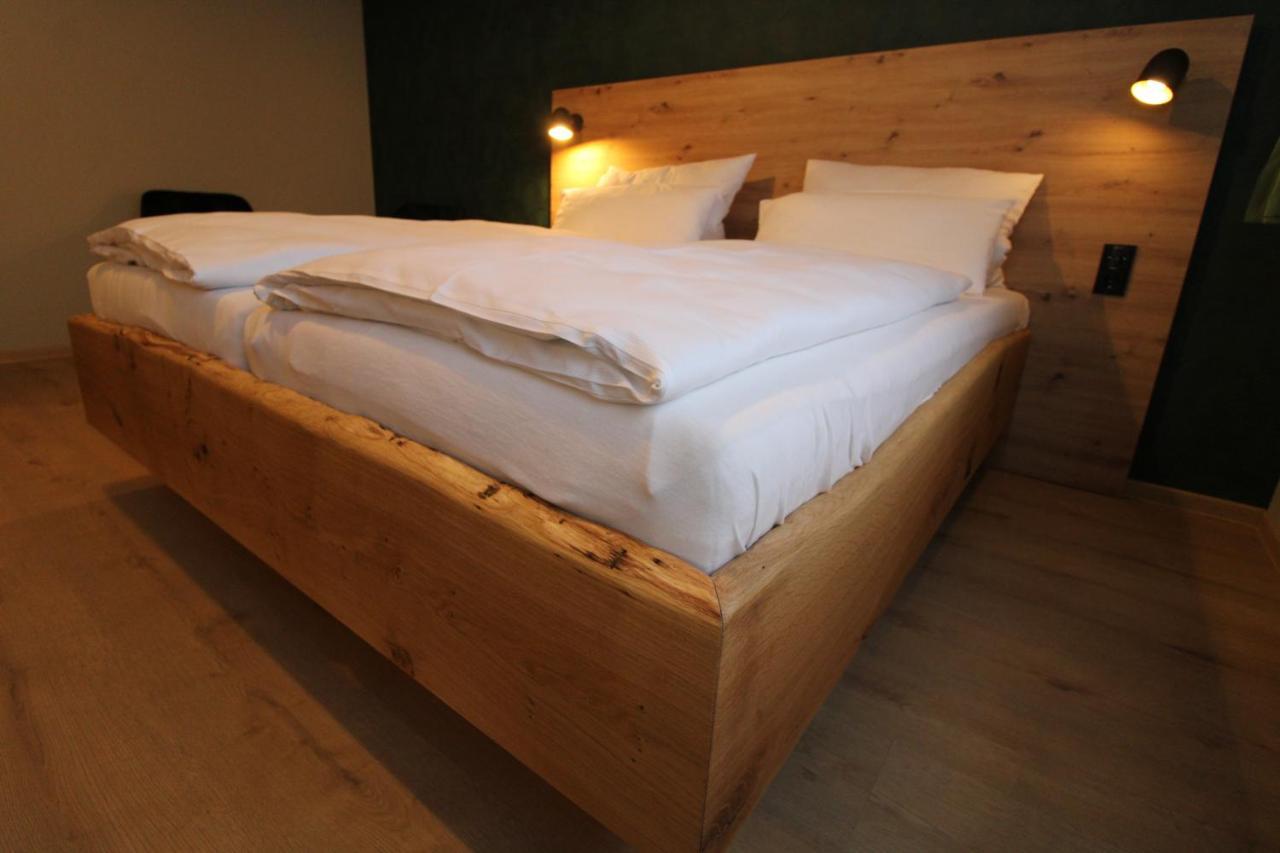Der Hirsch Hotel Моншау Екстер'єр фото