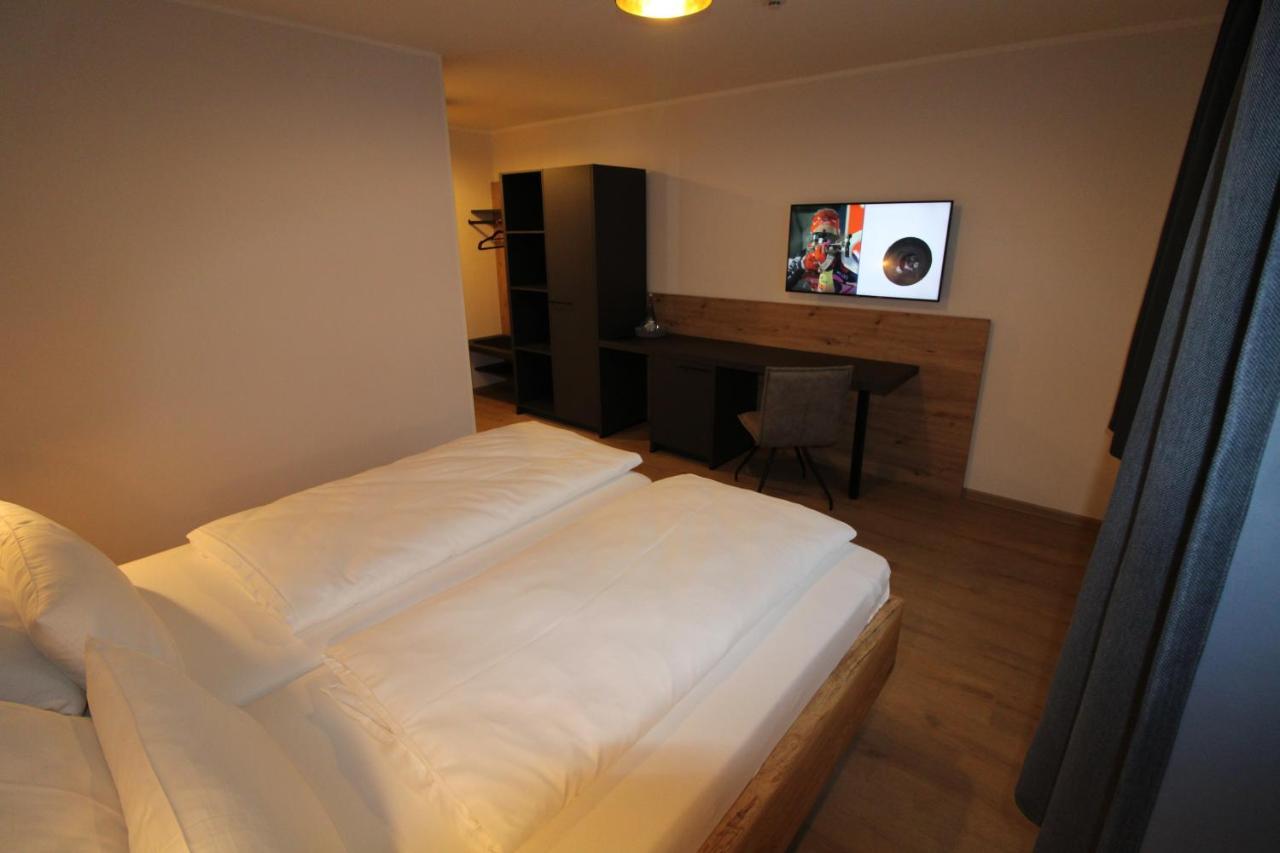 Der Hirsch Hotel Моншау Екстер'єр фото