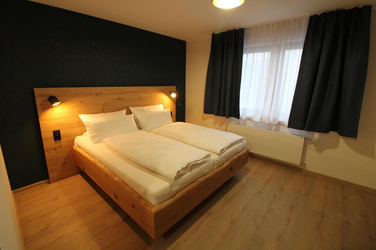 Der Hirsch Hotel Моншау Екстер'єр фото