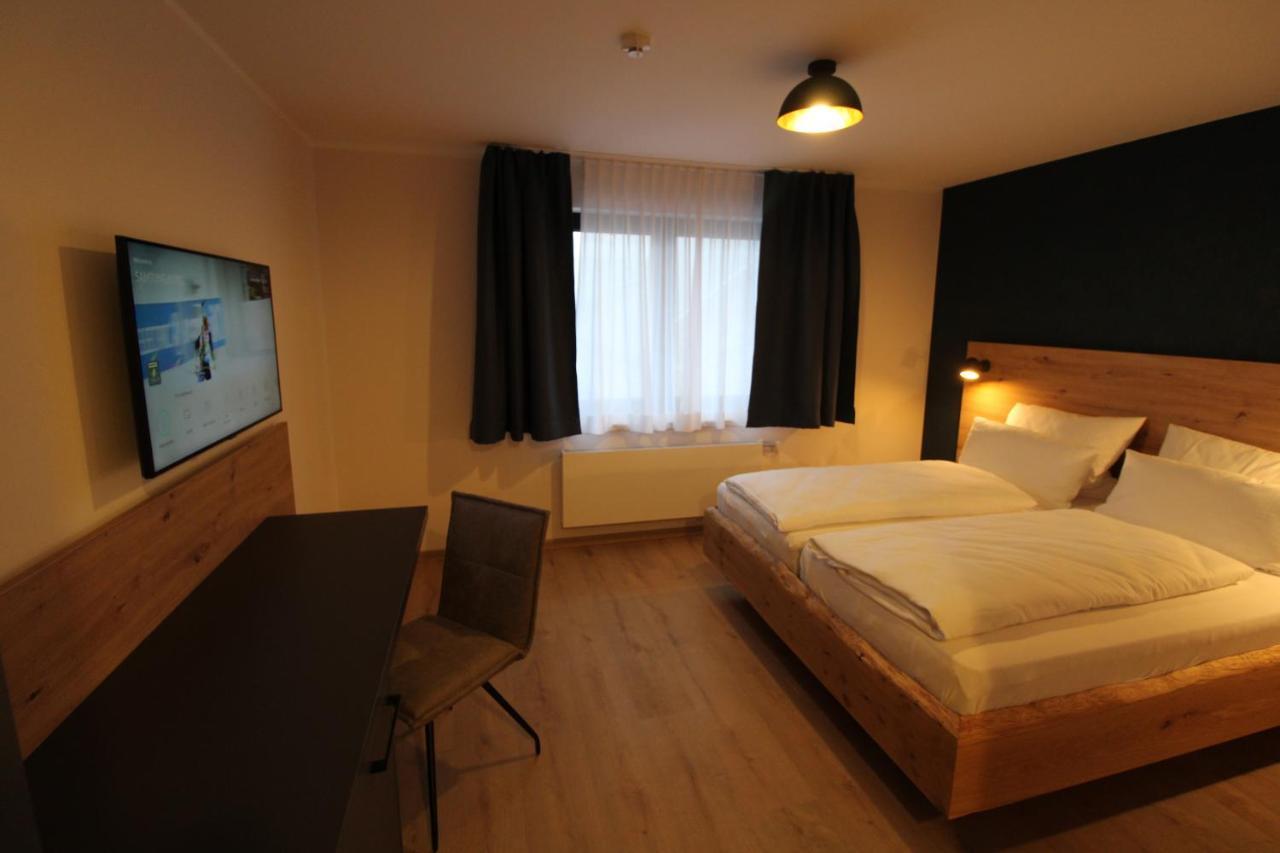 Der Hirsch Hotel Моншау Екстер'єр фото