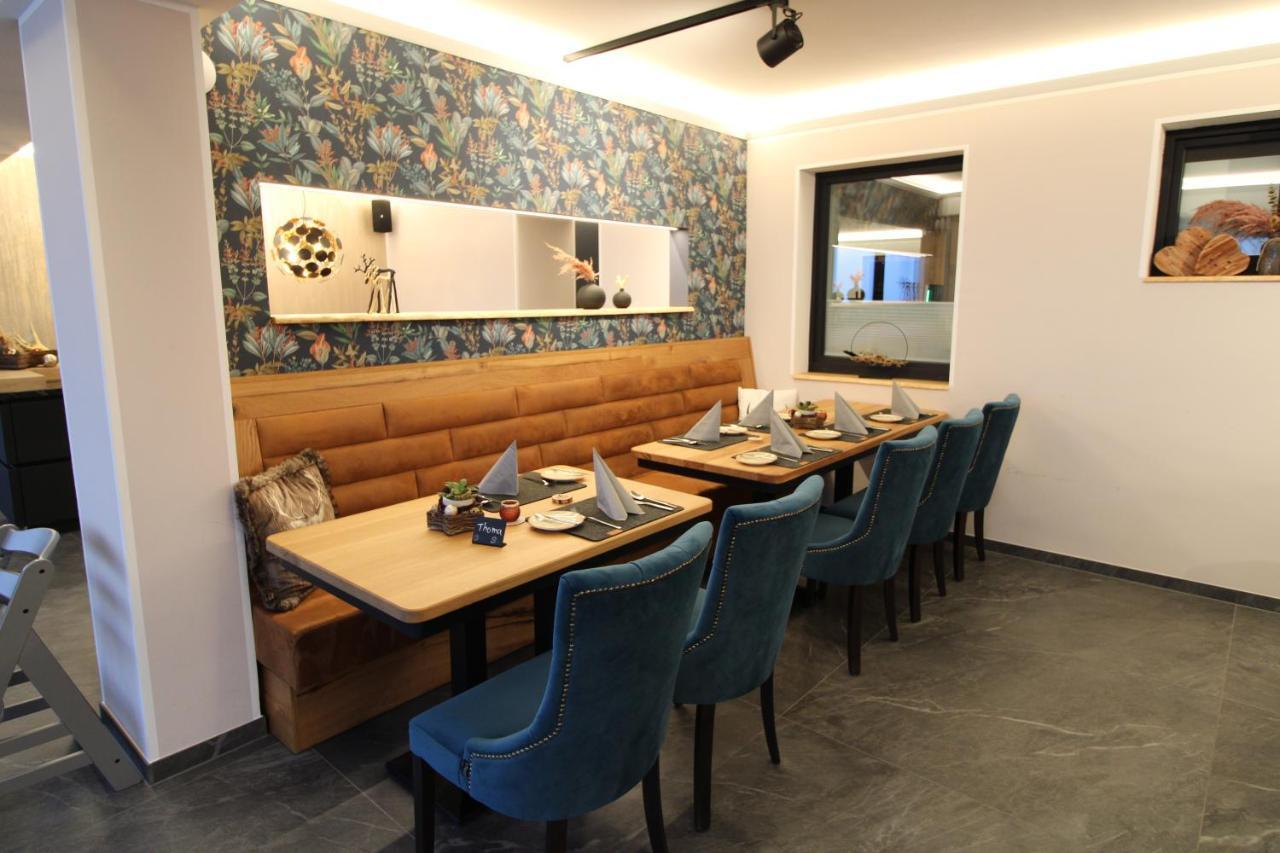 Der Hirsch Hotel Моншау Екстер'єр фото