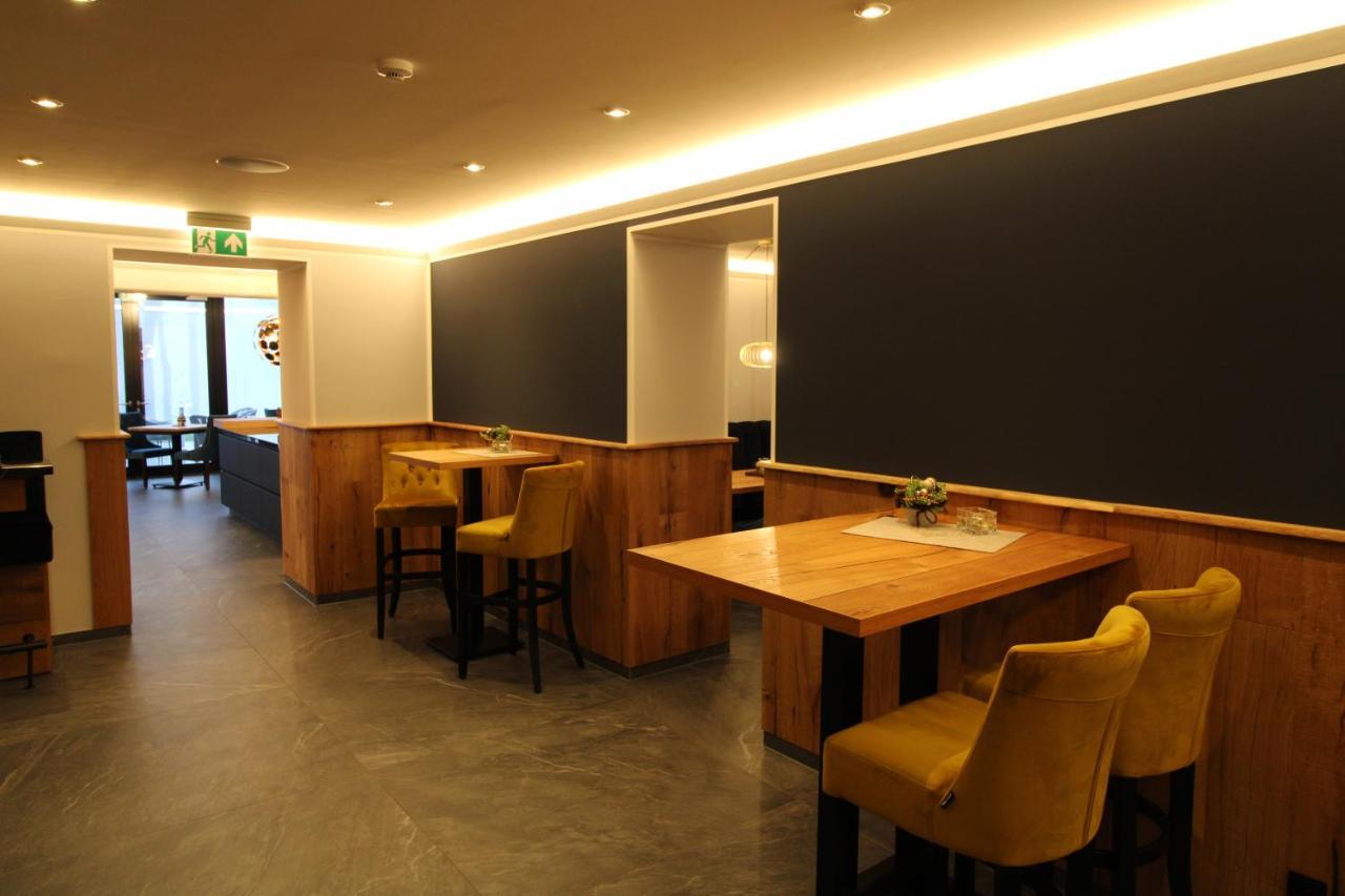 Der Hirsch Hotel Моншау Екстер'єр фото